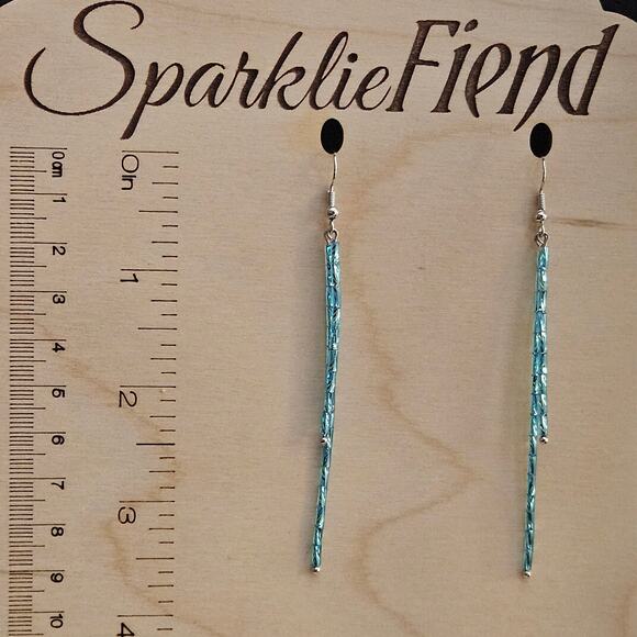 Aqua twisted bugle earrings - Picture 1 of 1